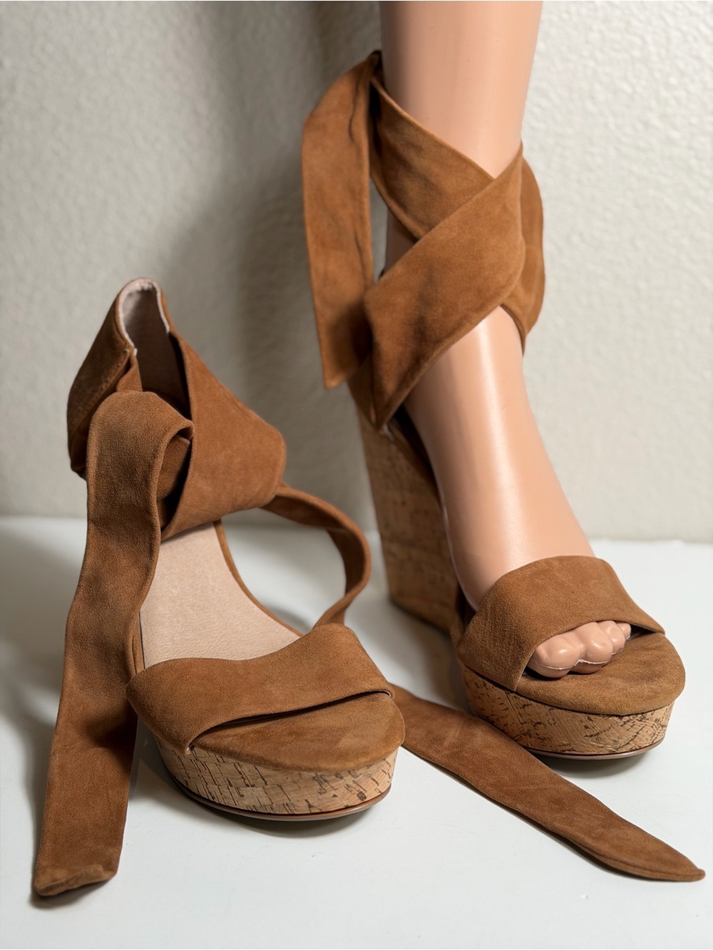 Saks Fifth Avenue~Cognac~Suede Leather Wrap~Cork~Wedge~Platform~Sandal~Size 9.5